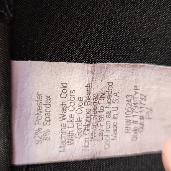 Women's top - Picture 3 of 8